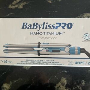 BaBylissPRO Nano Titanium Flat Iron - New in Box